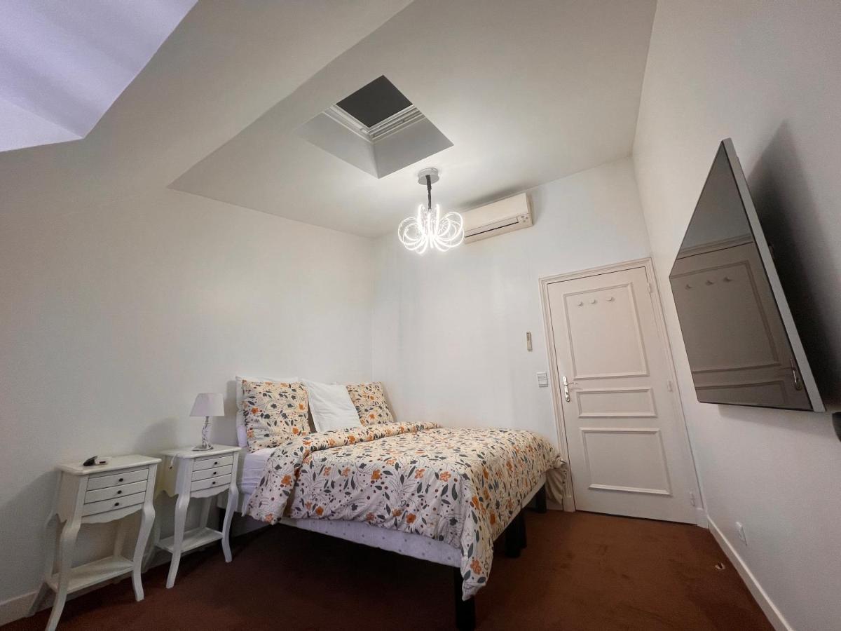 Appartement Champs-Elysees - Hala Paris Luaran gambar