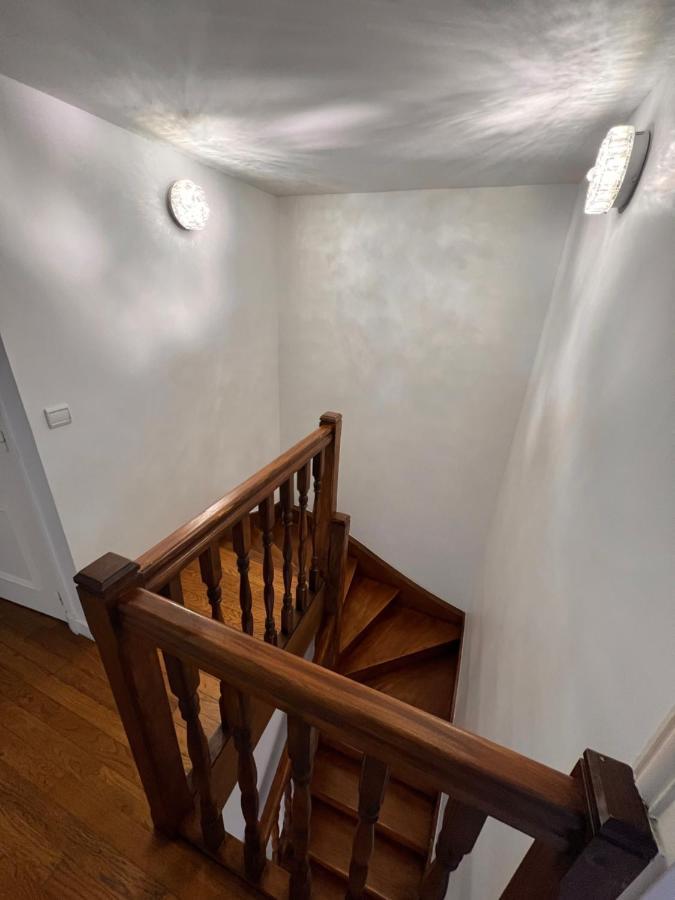Appartement Champs-Elysees - Hala Paris Luaran gambar