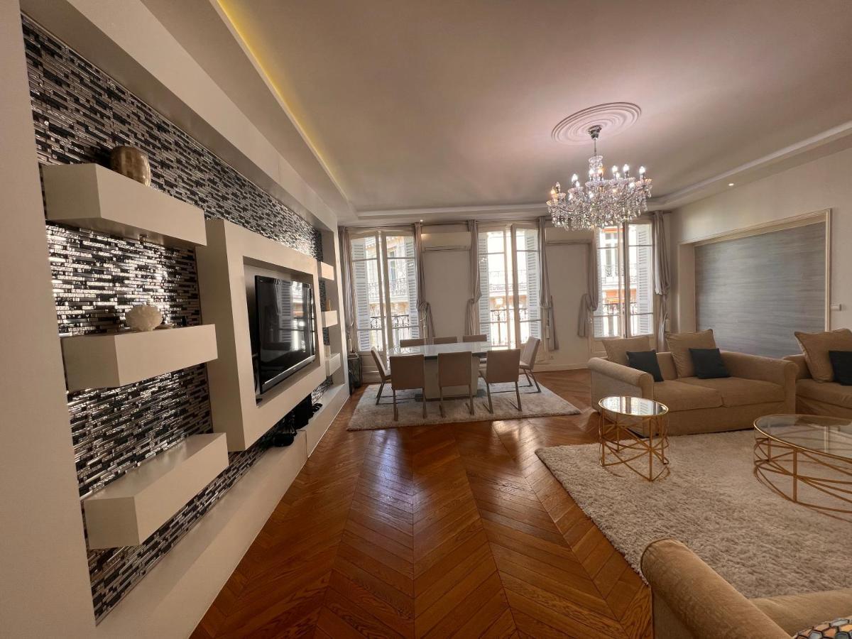 Appartement Champs-Elysees - Hala Paris Luaran gambar