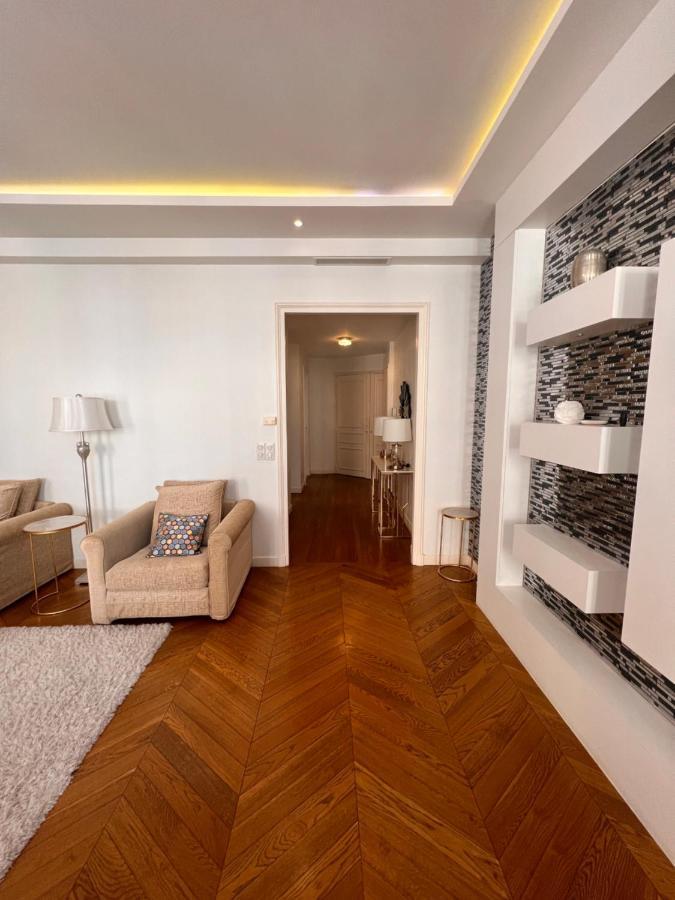 Appartement Champs-Elysees - Hala Paris Luaran gambar