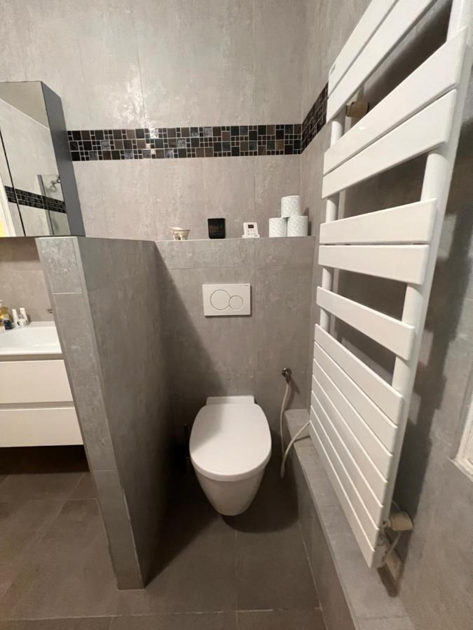 Appartement Champs-Elysees - Hala Paris Luaran gambar